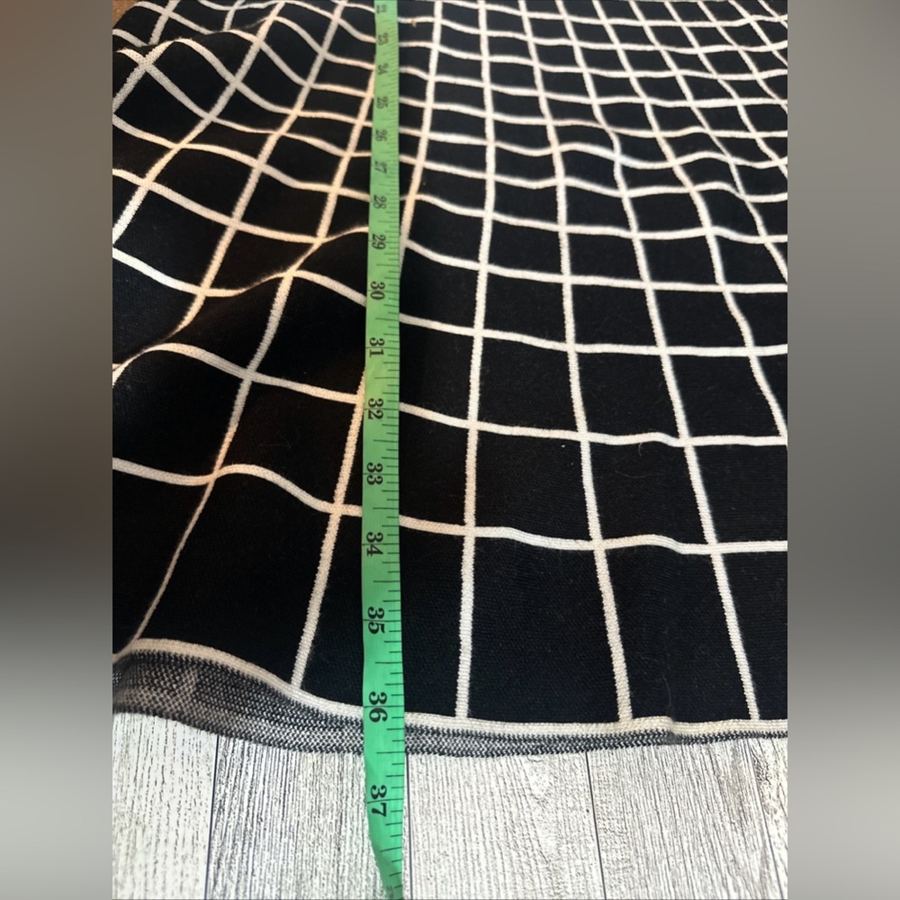 Neiman Marcus Women's Sz M Sleeveless Knit Black White Dress Plaid Fit & Flare - Picture 7 of 7